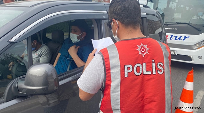 Tam kapanmada 7 milyon 30 bin 446 kişiye çalışma izni!