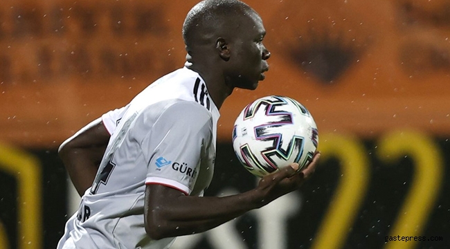 Vincent Aboubakar Galatasaray derbisinde forma giyebilecek mi?