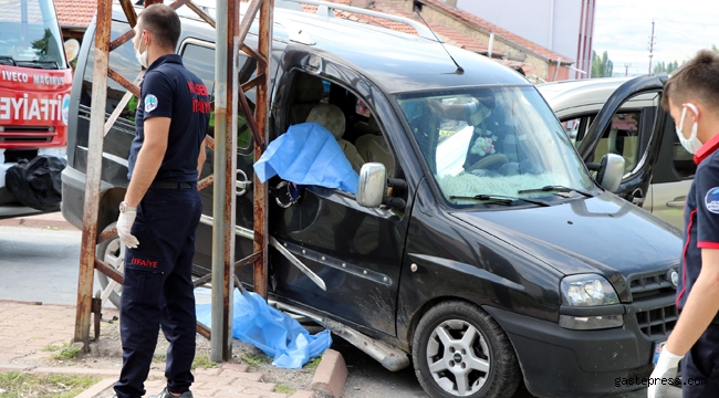 Kayseri'de 3 gün önce evlenen Yeter Çiçek, eşiyle geçirdiği kazada hayatını kaybetti!