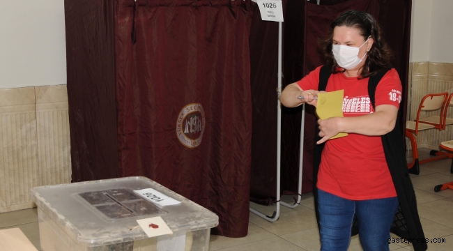 Kayseri'de 9 mahallenin muhtarı seçildi!