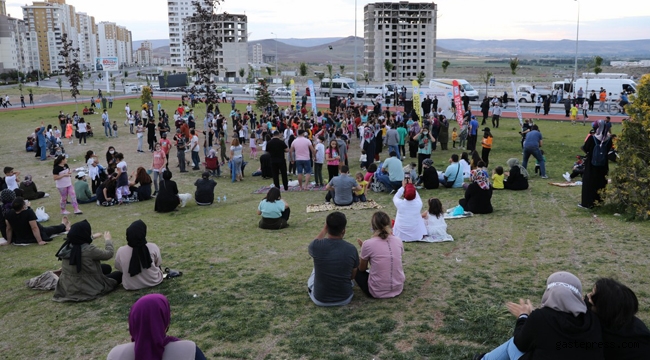 Kayseri'de Melikgazi Belediyesi, parklarda müzik etkinliği başlattı!