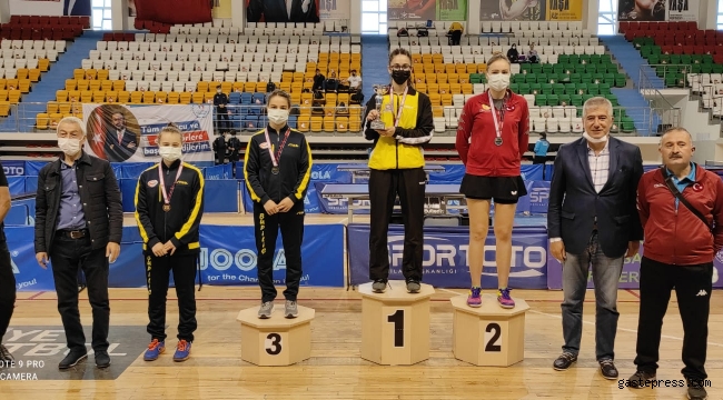 Kayseri Kocasinan'ın Milli Sporcusu Özge Yılmaz, Türkiye Şampiyonu Oldu!