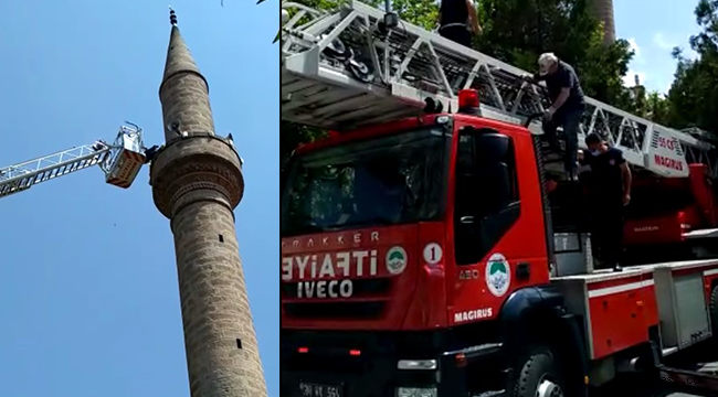 Mahsur kaldığı minareden kurtarıldı!