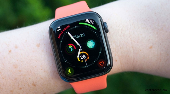 Apple Watch kalp krizi geçirdiğini haber verdi ve hayatını kurtardı!