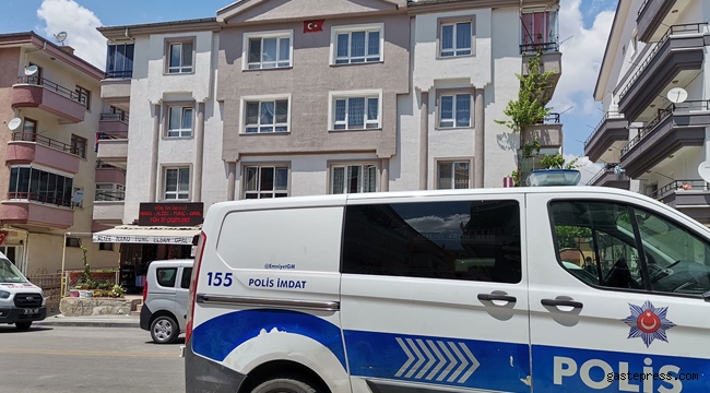 Cinnet geçiren kadın kızı ve iki minik torununu silahla öldürdü!