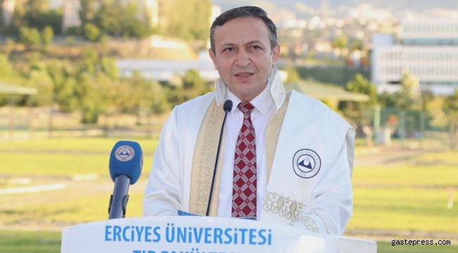 ERÜ Tıp Fakültesi 47. Dönem Mezunlarını Verdi!