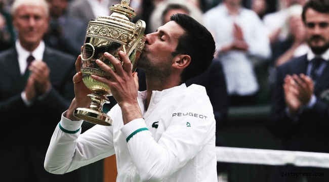İtalyan Berrettini'yi yenen Djokovic, Wimbledon'da şampiyon oldu!