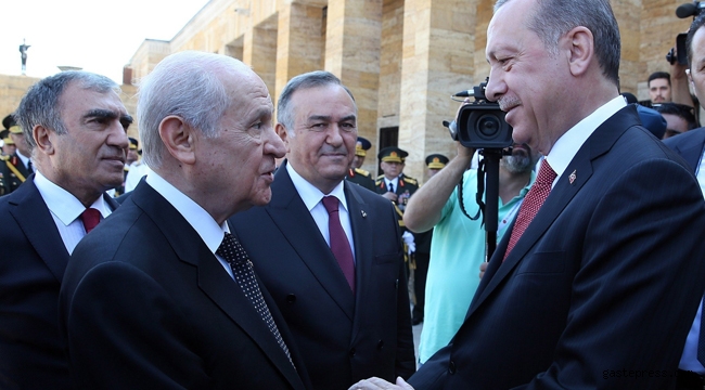 MHP lideri Devlet Bahçeli'den Cumhurbaşkanı Erdoğan'a tebrik mesajı!