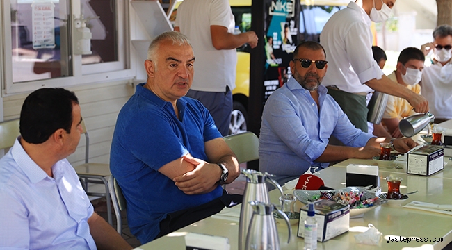 Turizm Bakanı Ersoy: Otellerde aşı oranları yüzde 93'lerde!