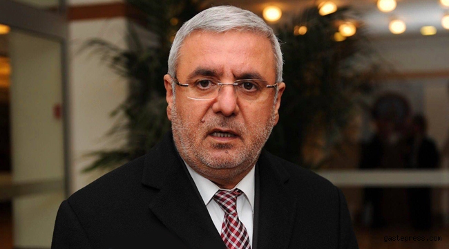 AK Partili Mehmet Metiner vatandaşa çay atılmasını yerden yere vurdu!