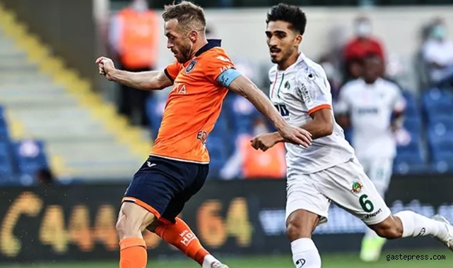 Alanyaspor, Başakşehir'i deplasmanda tek golle geçti!