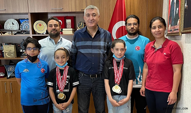 Altın Kızlardan Başkan Tok'a ziyaret!