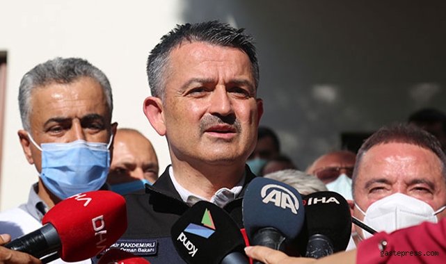 Bakan Pakdemirli: Çanakkale Ezine yangını kontrol altına alındı!
