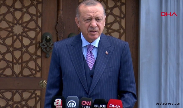 Cumhurbaşkanı Tayyip Erdoğan: Türkiye'de 300 bin Afganistanlı göçmen söz konusudur!