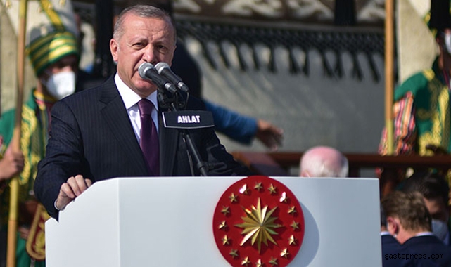 Erdoğan: Ahlat, taşların konuştuğu şehirdir!