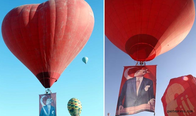 Kapadokya'da sıcak hava balonları Atatürk posteri ve bayrakla havalandı!