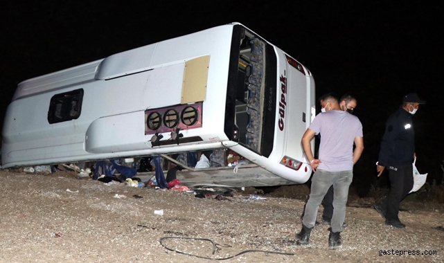Kayseri'de Kuran kursu öğrencilerinin taşındığı midibüs şarampole devrildi!