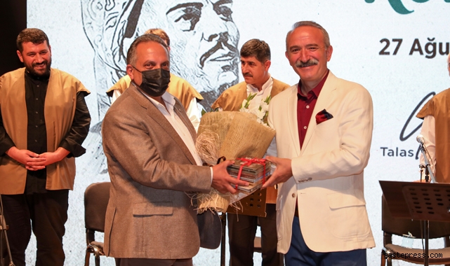 Kayseri Talas'da "Yunus Emre Yılı"nda Mehmet Kemiksiz Konseri Düzenlendi!
