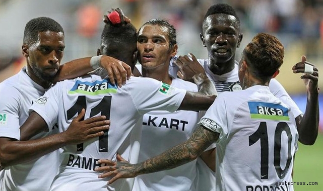 Kayserispor mağlubiyetle başladı! İzmir'de kazanan farklı skorla Altay oldu!