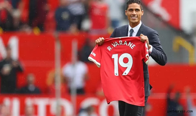 Manchester United, Raphael Varane ile 2025’e kadar sözleşme imzaladı!