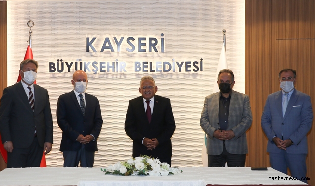 Memduh Başkan: "17 Belediye Başkanımız Maaşını AFAD'a Bağışladı"