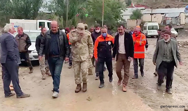 Sarıkamış'taki selde dere kenarındaki evlerde hasar var 