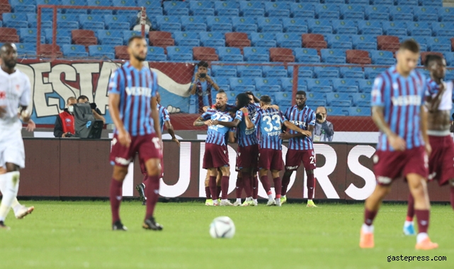 Trabzonspor konuk ettiği Sivasspor'u mağlup etti!