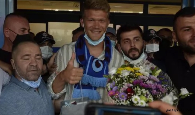 Trabzonspor'un yeni transferi Cornelius, Trabzon'a geldi! 