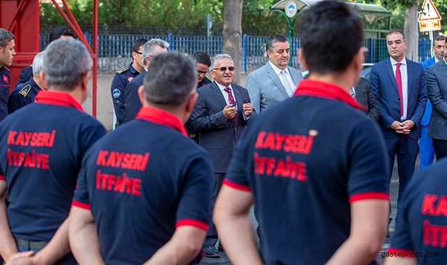 Başkan Büyükkılıç, "Kahramanlarımızın alnından öpüyorum"