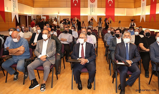Başkan Büyükkılıç, Yaygın ve Yerel Medya Mensupları ile panelde buluştu!