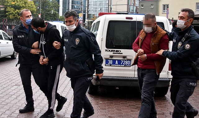 Çaldıkları otomobille gezerken yakalandılar!