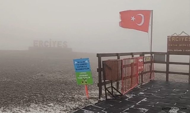 Erciyes'e 'kar' yağdı!