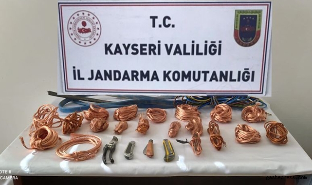 Haberleşme ve enerji kablosu çalan 2 hırsız serbest bırakıldı!