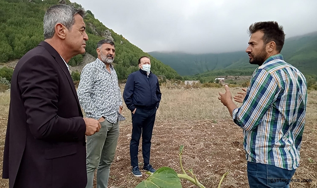 İYİ Partili Kazım Yücel Çiftçiyi ziyaret etti!