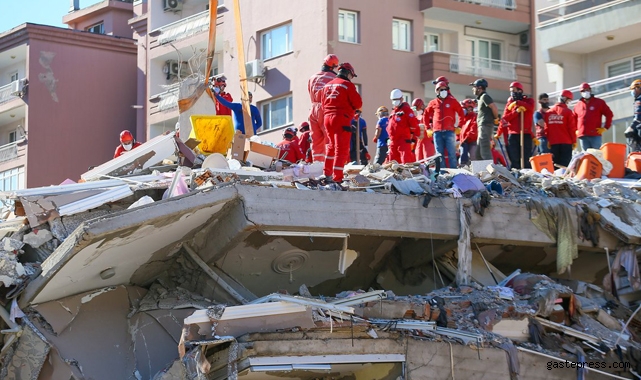 İzmir depremindeki Rıza Bey Apartmanı davasında ara karar açıklandı!
