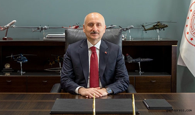 Karaismailoğlu: Petrol sızıntısına karşı Akdeniz'i bariyerle kapattık!