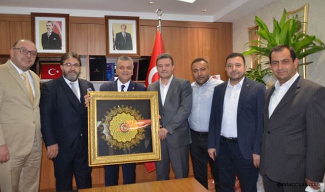 Kayseri OSB'li iş adamlarından, MHP Kayseri İl Başkanı Adnan İncetorak'a Hayırlı olsun ziyareti!