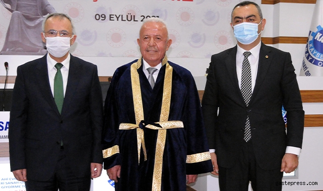 KAYSO'nun seçtiği yılın ahisine kaftanı giydirildi!