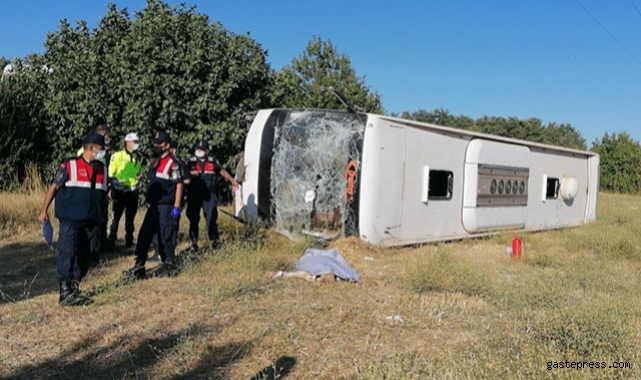 Muğla'da tur otobüsü, öğrenci servisi ile çarpıştı: 1 ölü, 30 yaralı!