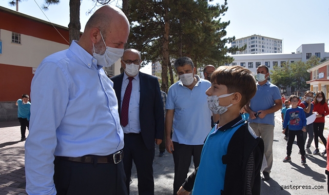 Okul öğrencisi Muhammed Mustafa'dan Başkan Çolakbayrakdar'ı duygulandıran sözler!