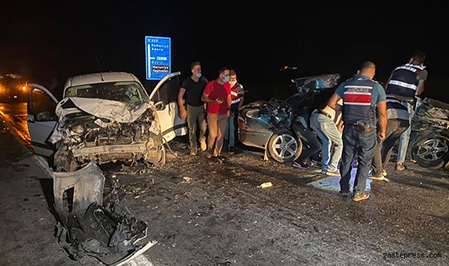 Osmaniye'de otomobil ile hafif ticari araç çarpıştı: 1 ölü, 2 yaralı!