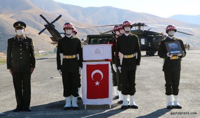 Şehit uzman çavuş, Hakkari'de törenle memleketine uğurlandı!