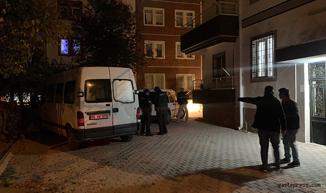 5. kattan düşen adam hayatını kaybetti!