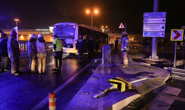 Avcılar'da halk otobüsü kaza yaptı 4 yolcu yaralandı!