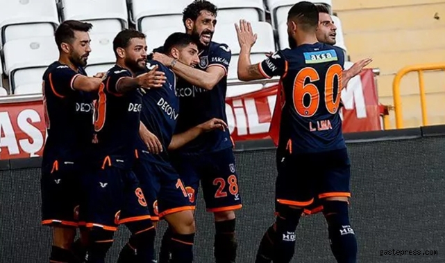 Başakşehir, Antalya deplasmanından mutlu dönüyor!