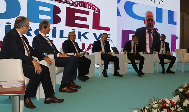 Büyükkılıç, Gaziantep'te  ‘Akıllı Şehir’ Kayseri'yi anlattı!