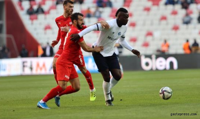 Çılgın maçta Sivasspor ve Adana Demirspor puanları paylaştı!