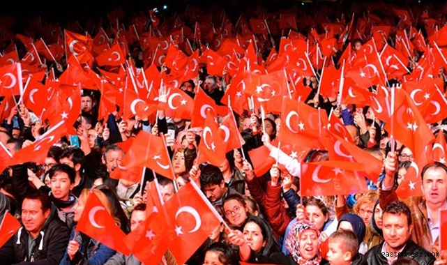 Çorum'da Cumhuriyet Bayramı konseri Kovid-19 vaka artışı nedeniyle ertelendi!