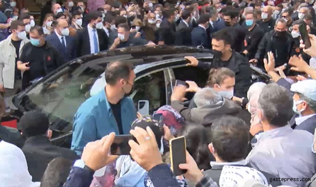 Cumhurbaşkanı Erdoğan Eyüpsultan'da vatandaşlarla sohbet etti!