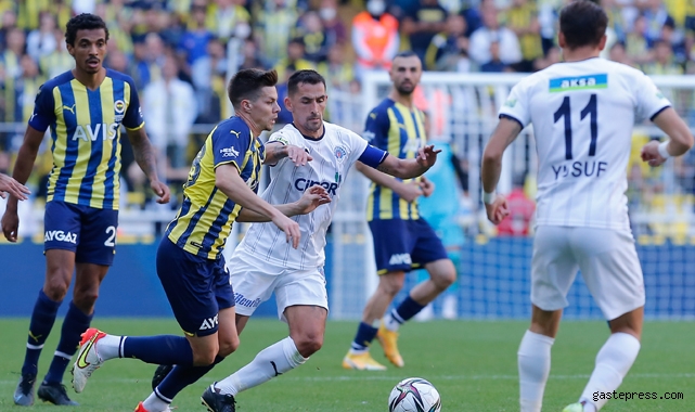 Fenerbahçe, Kasımpaşa'yı da 2-1'le geçerek 3 puanı aldı!